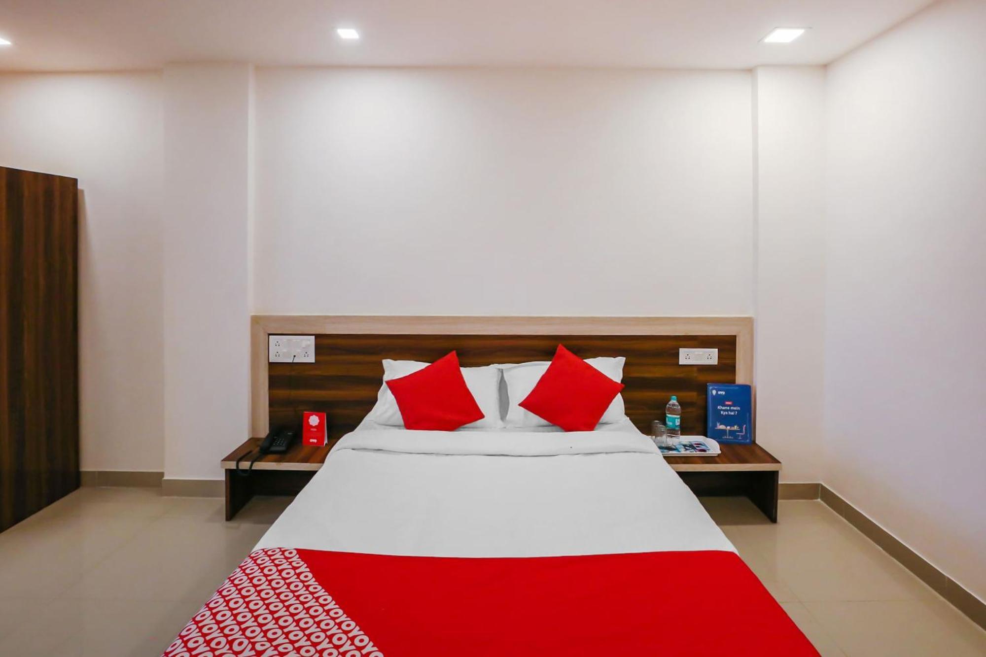 Hotel O Pingara Executive Phursungi ภายนอก รูปภาพ