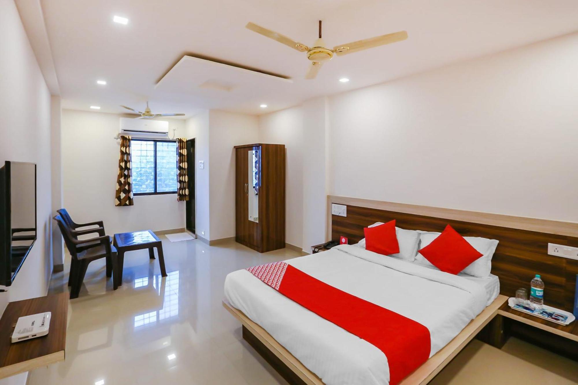 Hotel O Pingara Executive Phursungi ภายนอก รูปภาพ
