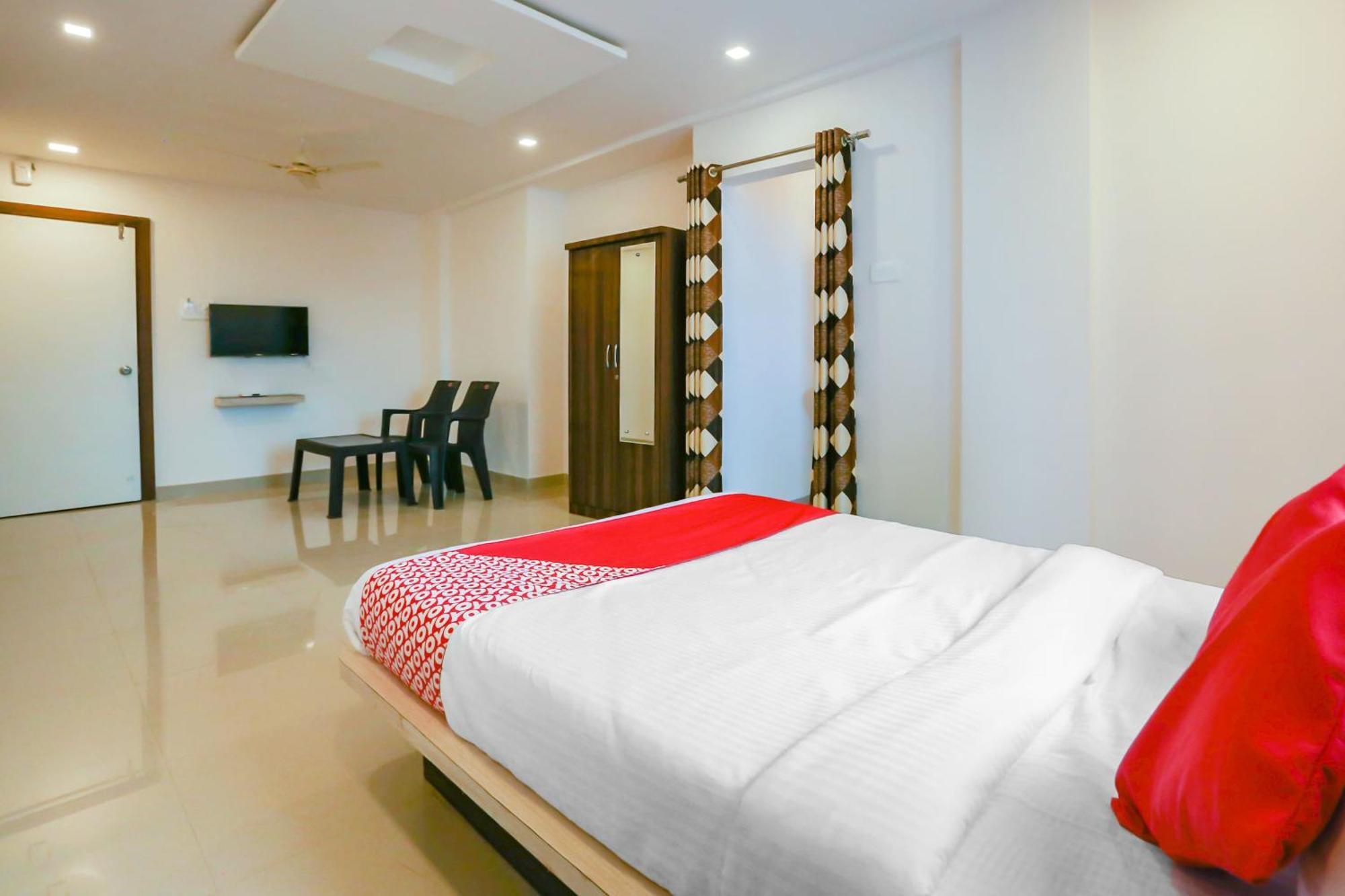 Hotel O Pingara Executive Phursungi ภายนอก รูปภาพ