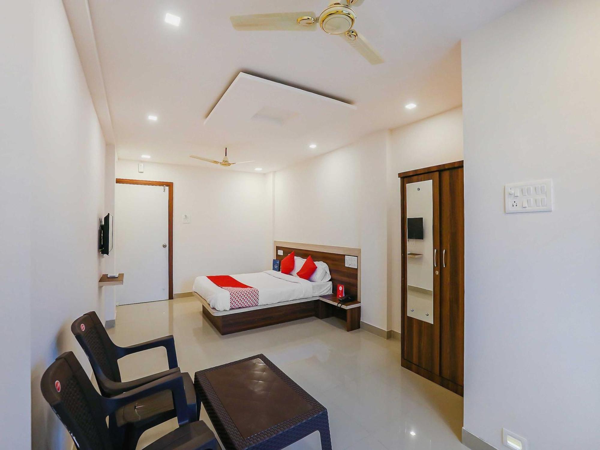 Hotel O Pingara Executive Phursungi ภายนอก รูปภาพ