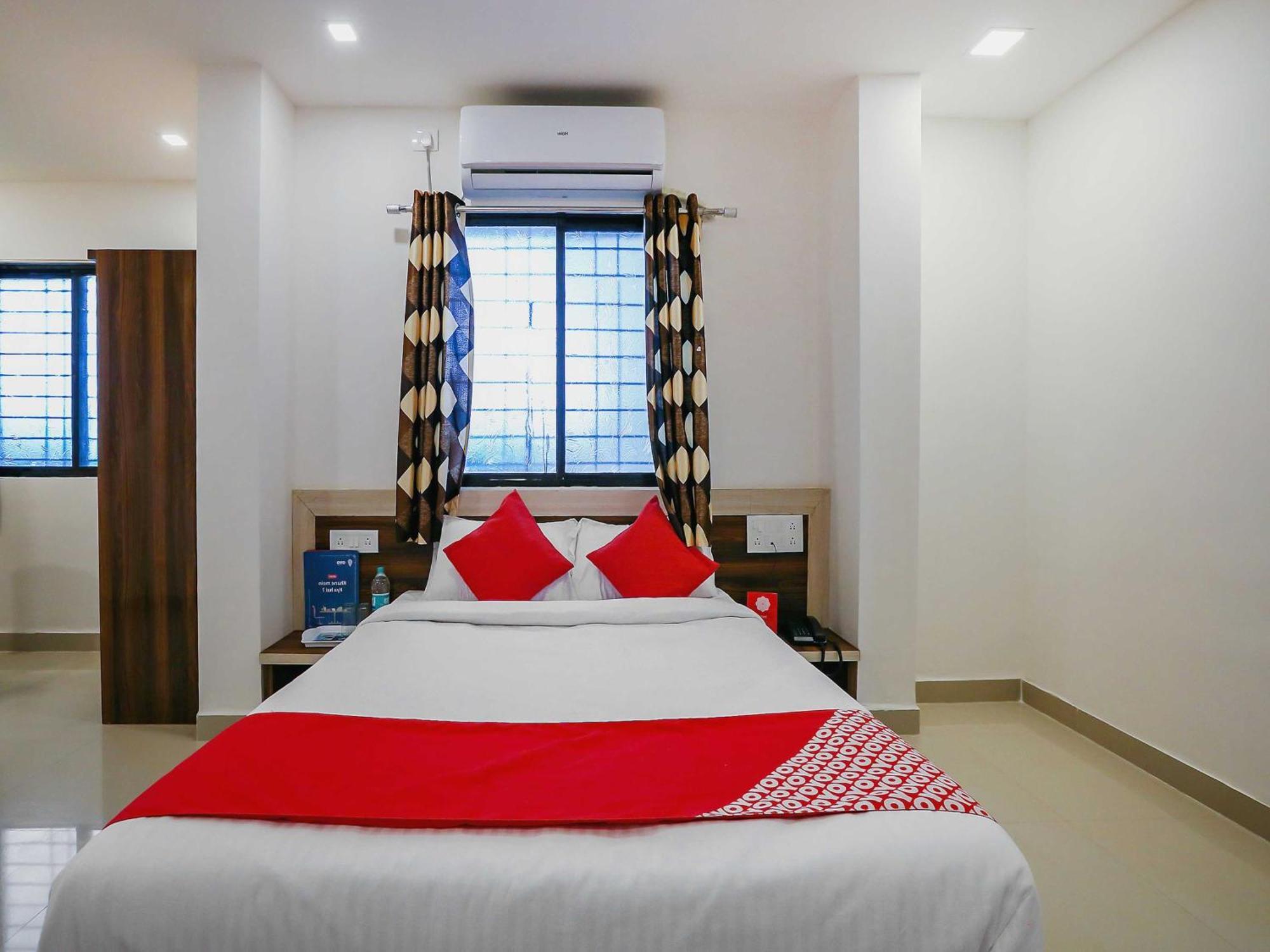 Hotel O Pingara Executive Phursungi ภายนอก รูปภาพ