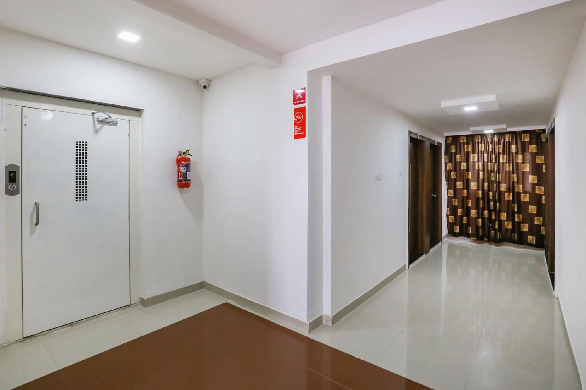 Hotel O Pingara Executive Phursungi ภายนอก รูปภาพ